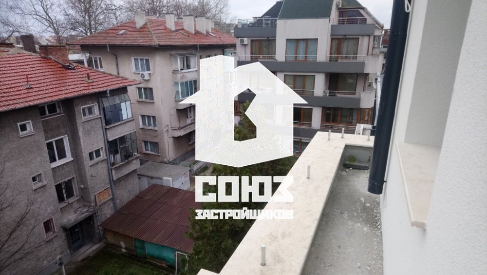 Апартамент с 2 спальнями в центре Бургаса