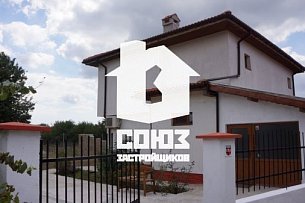 Частный двухэтажный дом с приусадебным участком и садом в с. Соколово (Балчик) фото